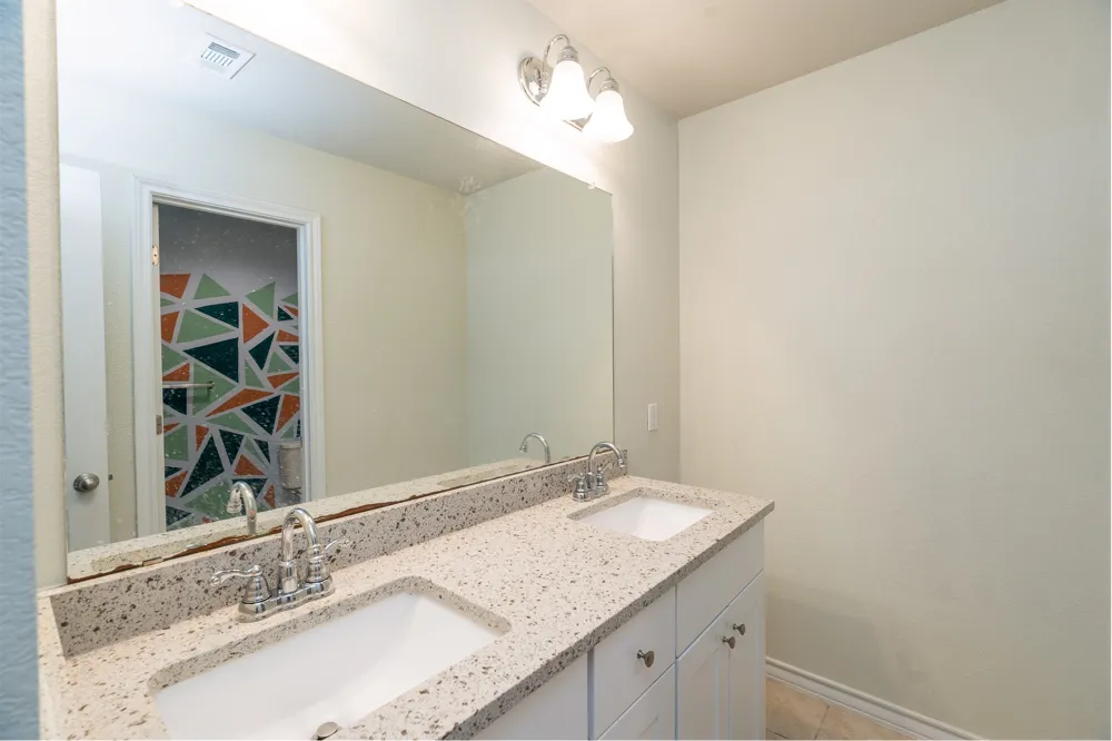 17108 Lathrop Avenue Pflugerville, TX 78660