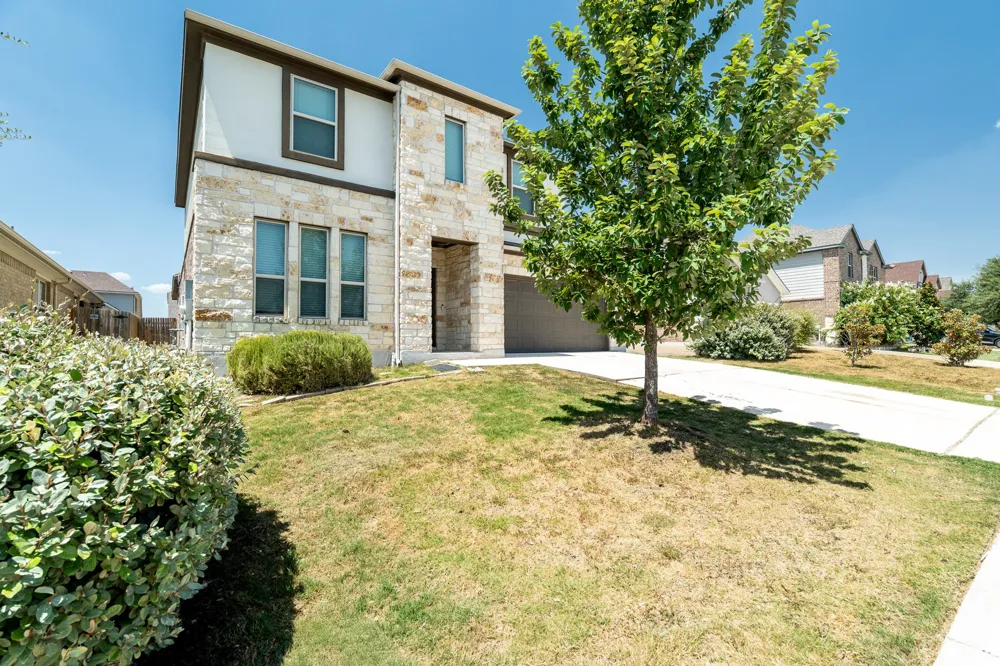17108 Lathrop Avenue Pflugerville, TX 78660
