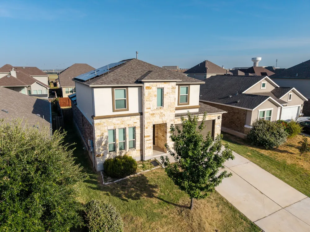 17108 Lathrop Avenue Pflugerville, TX 78660