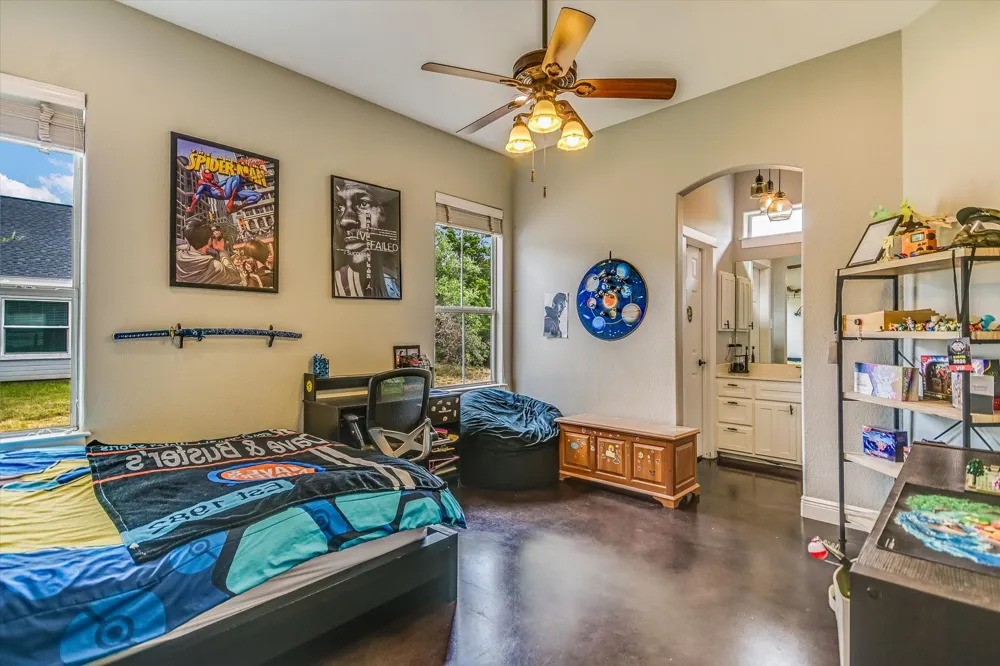 101 Sundance Trail Dripping Springs, TX 78620