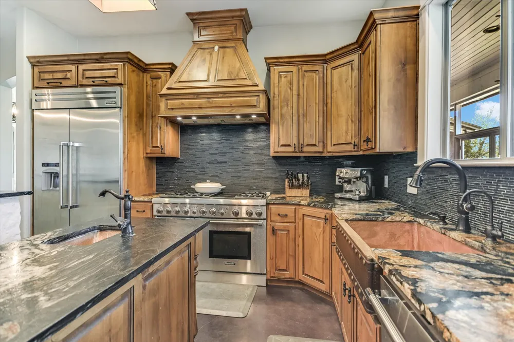 101 Sundance Trail Dripping Springs, TX 78620