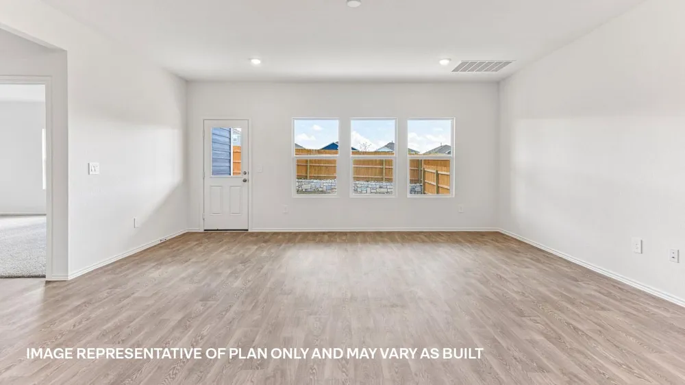 12117 Silverston Tree Bend Mustang Ridge, TX 78610