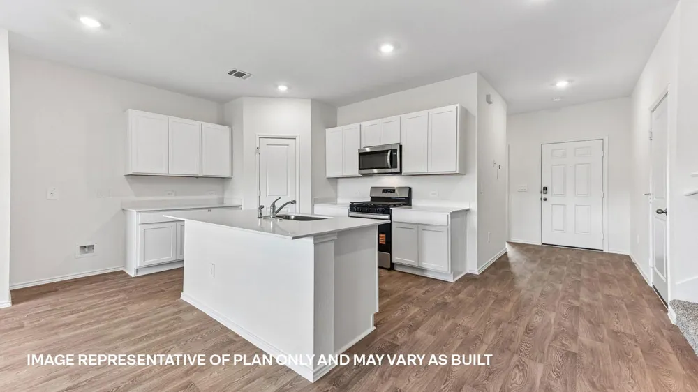 12117 Silverston Tree Bend Mustang Ridge, TX 78610