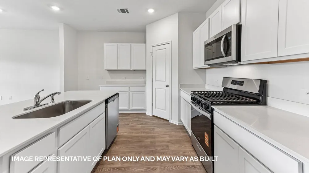 12117 Silverston Tree Bend Mustang Ridge, TX 78610