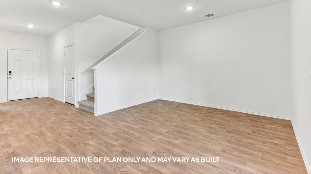 12117 Silverston Tree Bend Mustang Ridge, TX 78610