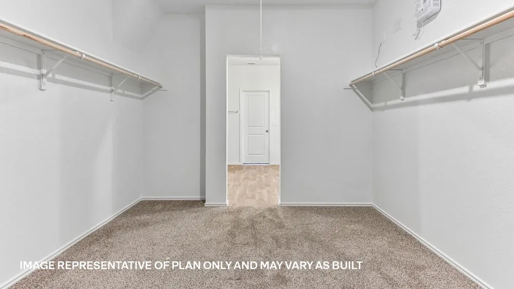 12117 Silverston Tree Bend Mustang Ridge, TX 78610