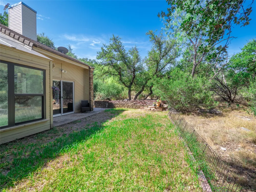 706 Clayton Nolen Drive Horseshoe Bay, TX 78657