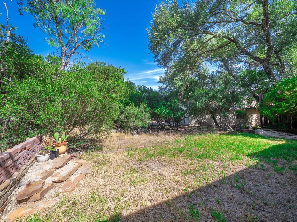 706 Clayton Nolen Drive Horseshoe Bay, TX 78657