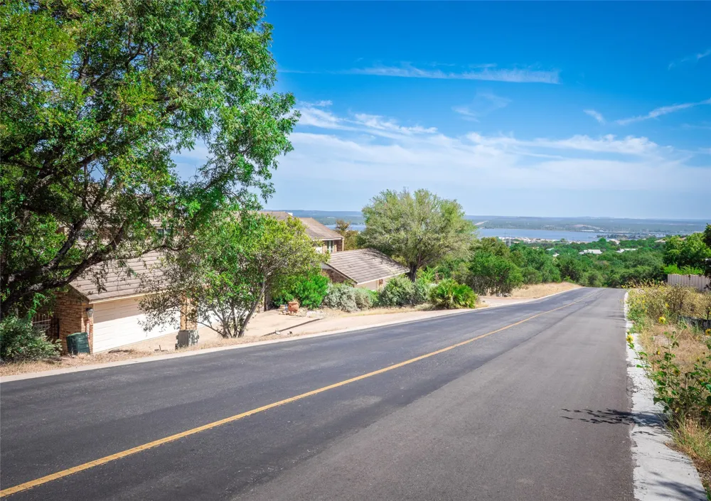 706 Clayton Nolen Drive Horseshoe Bay, TX 78657