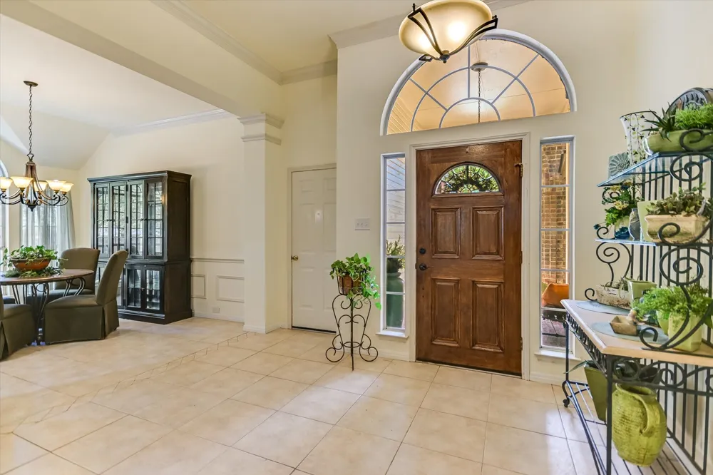 901 Rock Spring Cove Round Rock, TX 78681