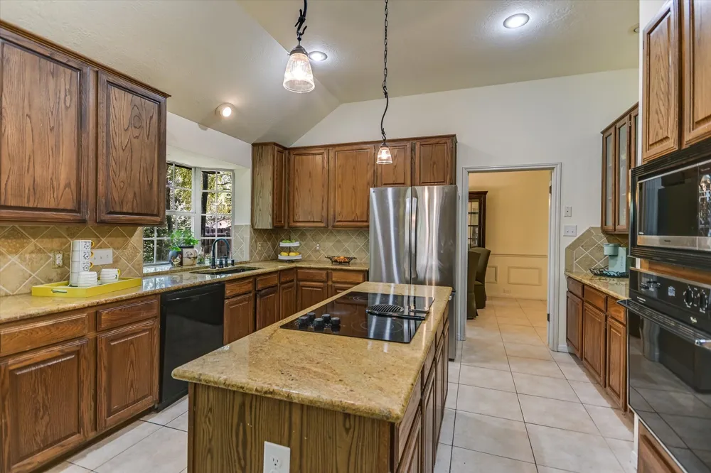 901 Rock Spring Cove Round Rock, TX 78681