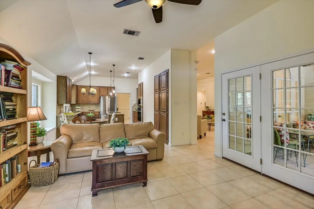 901 Rock Spring Cove Round Rock, TX 78681