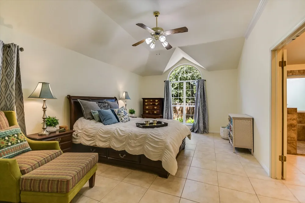 901 Rock Spring Cove Round Rock, TX 78681