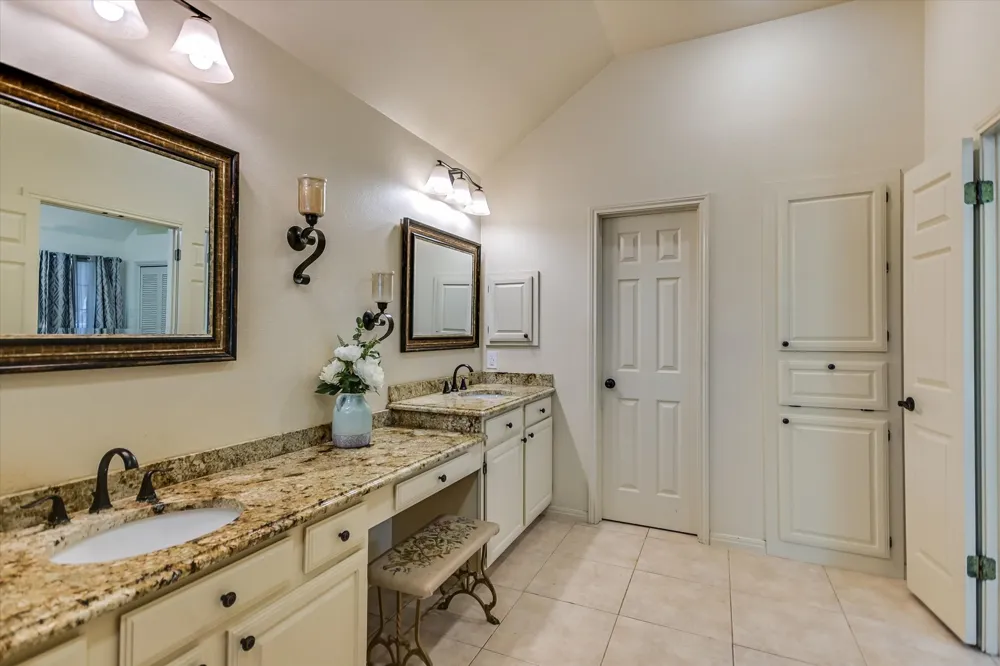 901 Rock Spring Cove Round Rock, TX 78681
