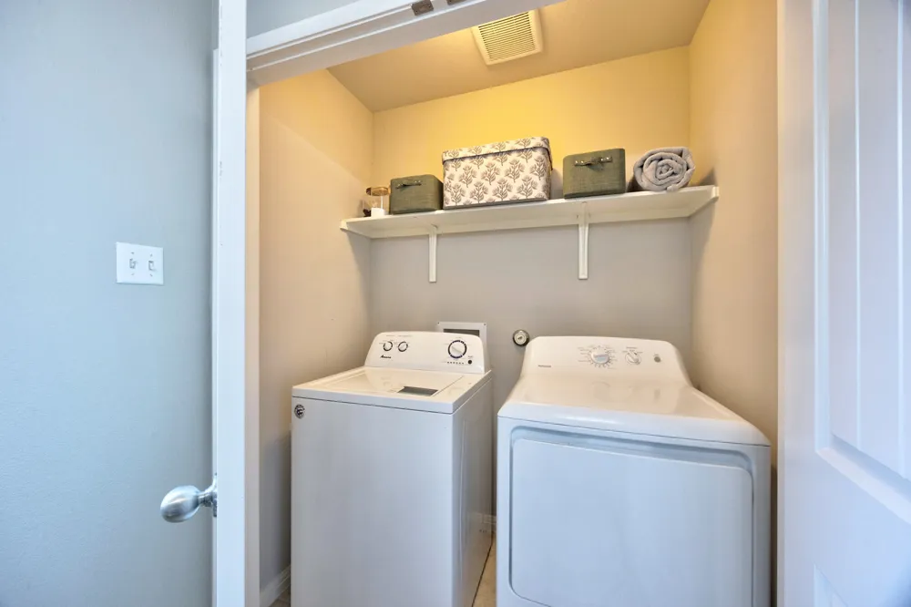 444 S Brook Drive Leander, TX 78641