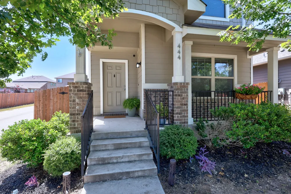 444 S Brook Drive Leander, TX 78641