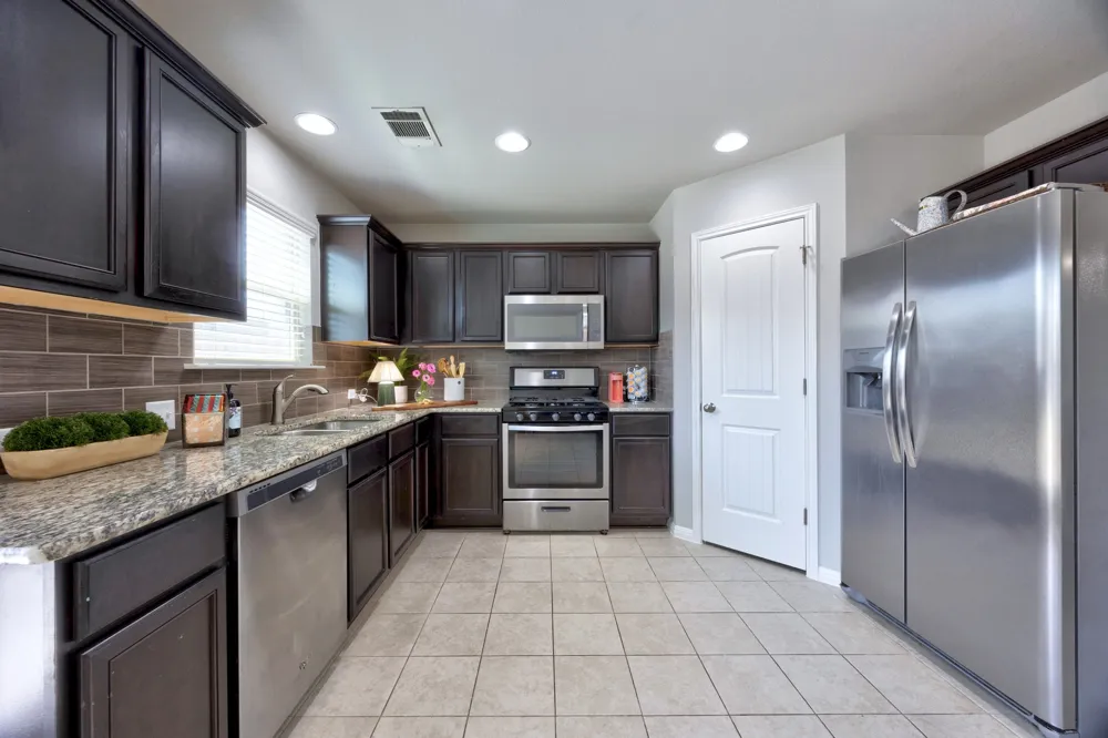 444 S Brook Drive Leander, TX 78641
