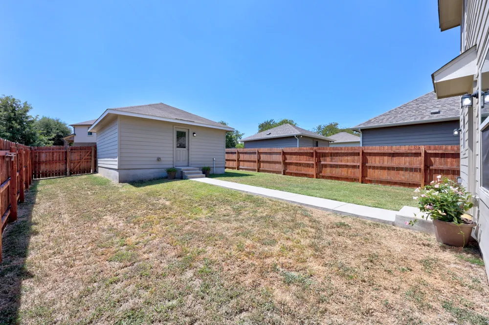 444 S Brook Drive Leander, TX 78641