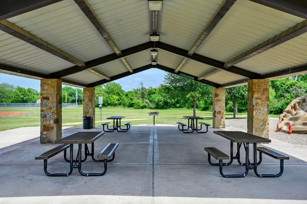 444 S Brook Drive Leander, TX 78641