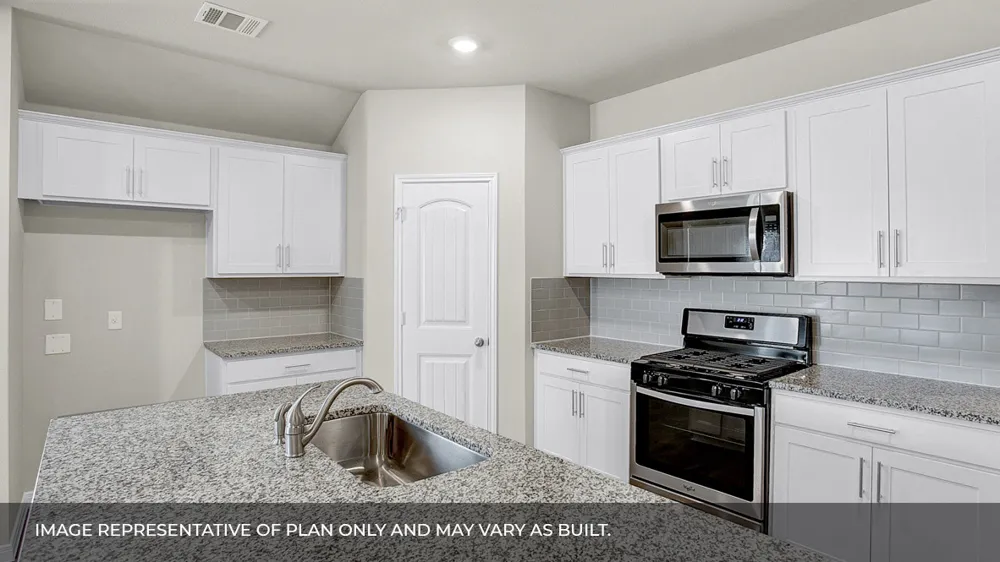 12113 Silverston Tree Bend Mustang Ridge, TX 78610