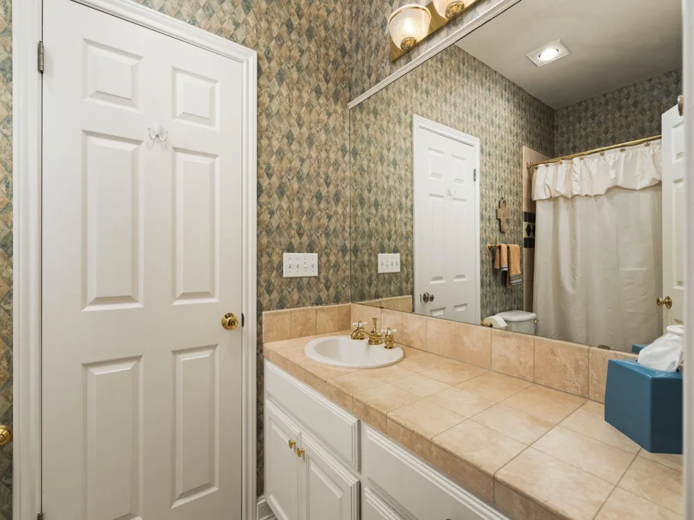 5708 Long Court Austin, TX 78730