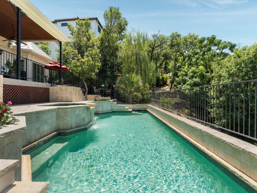 5708 Long Court Austin, TX 78730