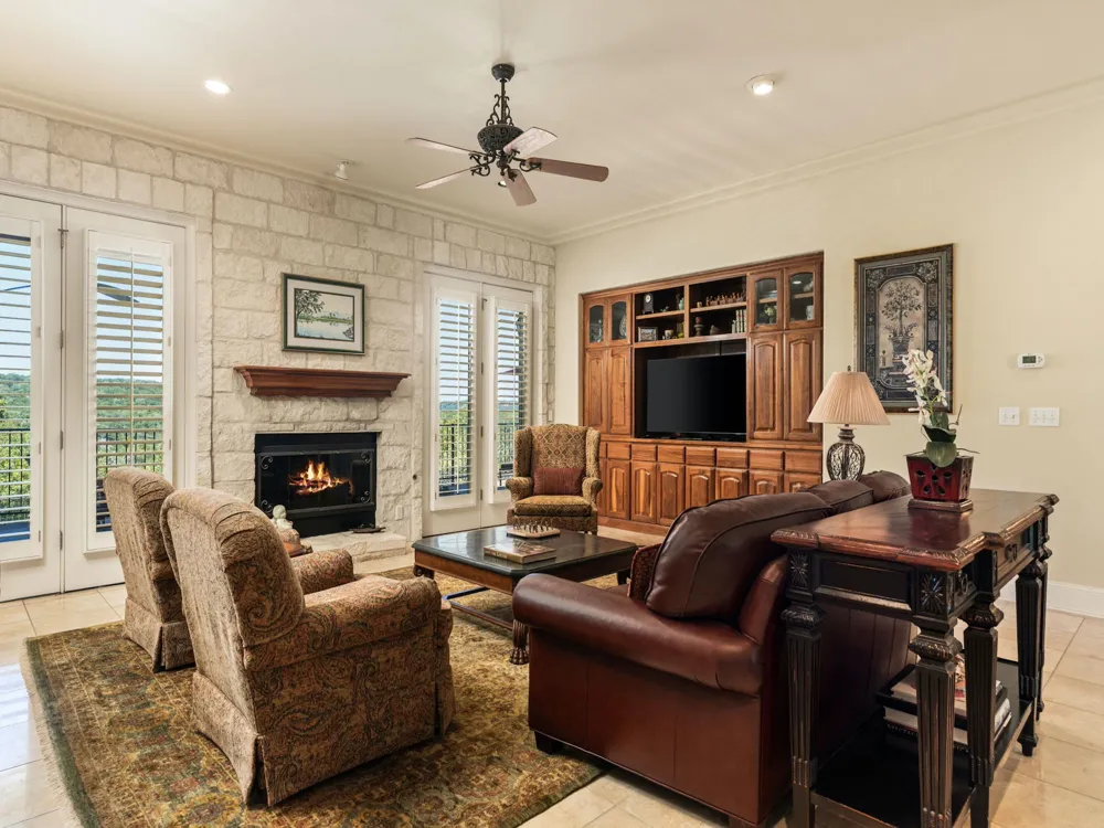 5708 Long Court Austin, TX 78730