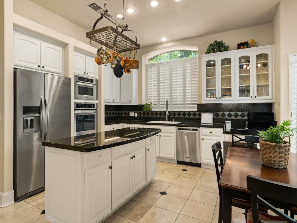 5708 Long Court Austin, TX 78730