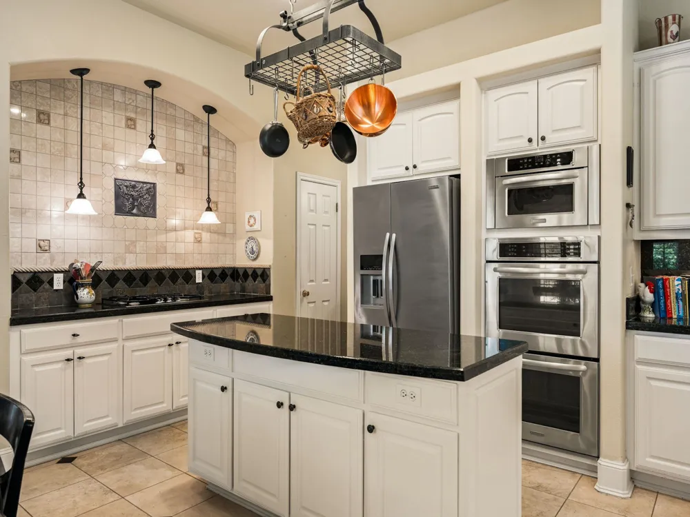 5708 Long Court Austin, TX 78730