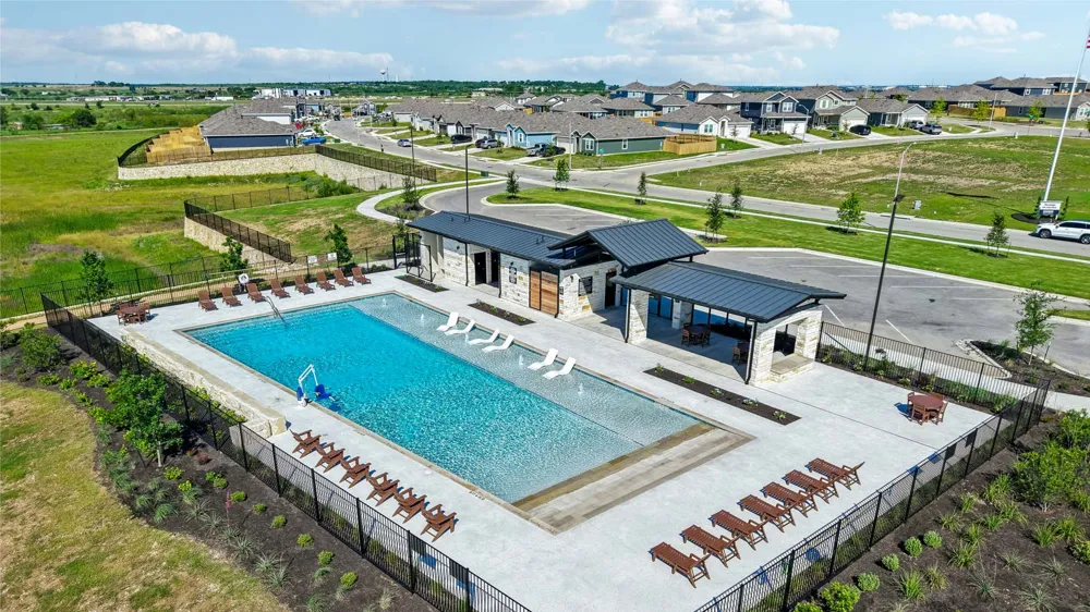 12112 Silverston Tree Bend Mustang Ridge, TX 78610