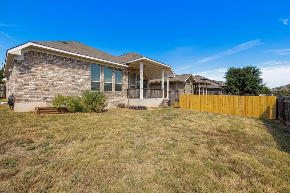 644 Peregrine Way Leander, TX 78641