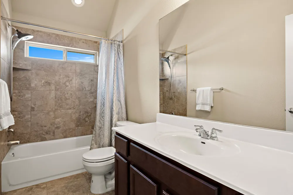 644 Peregrine Way Leander, TX 78641
