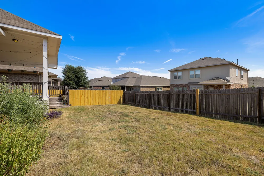 644 Peregrine Way Leander, TX 78641