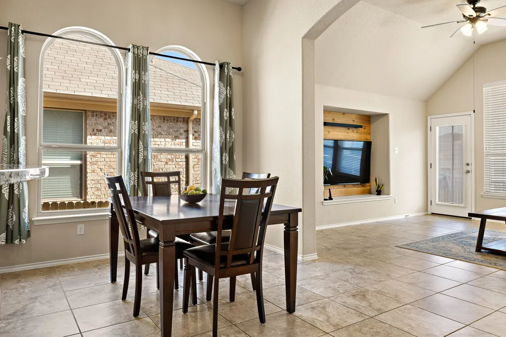 644 Peregrine Way Leander, TX 78641