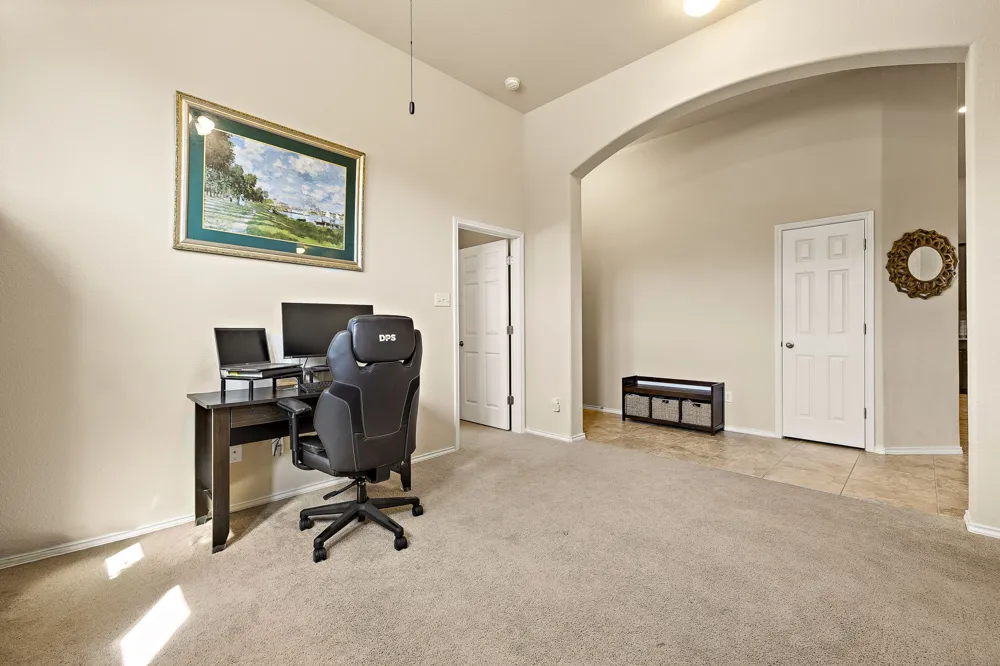 644 Peregrine Way Leander, TX 78641