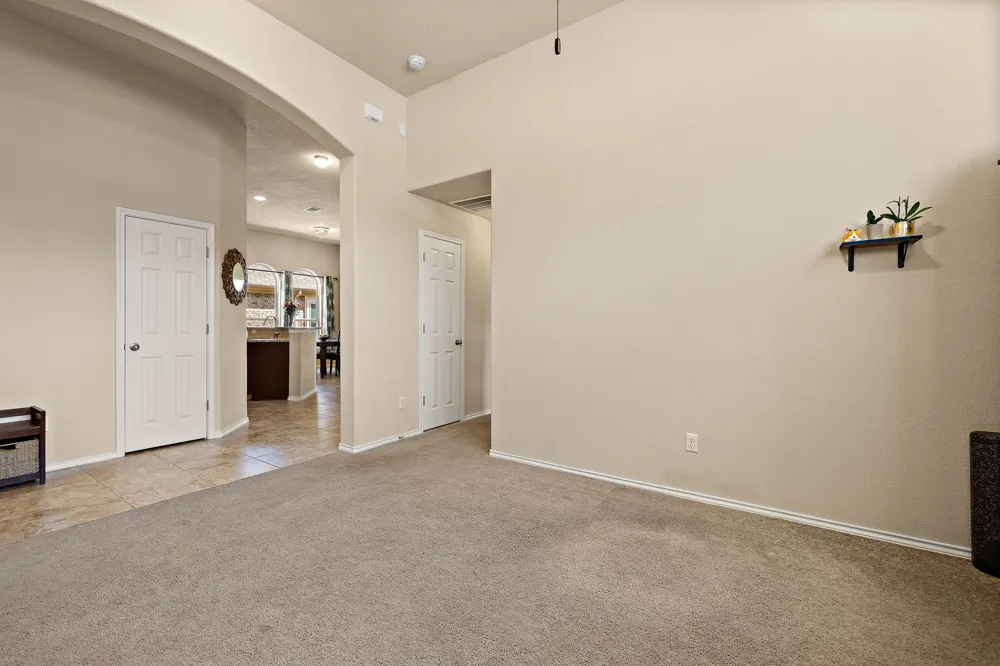 644 Peregrine Way Leander, TX 78641