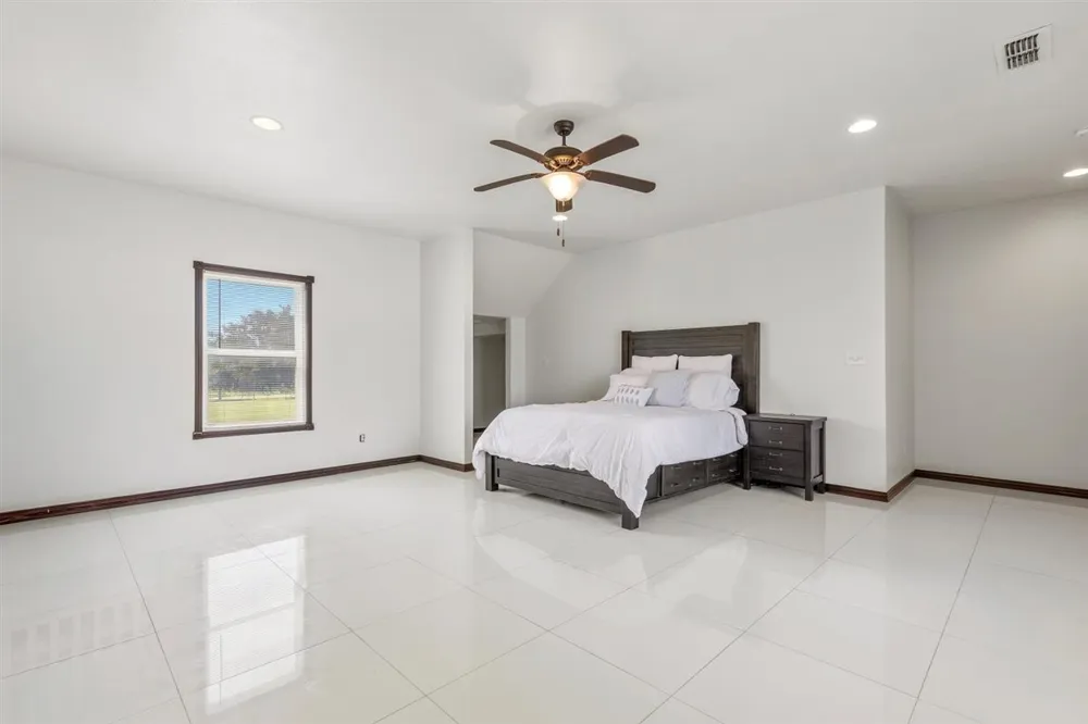 1206 Walter Hoffman Road Cedar Creek, TX 78612