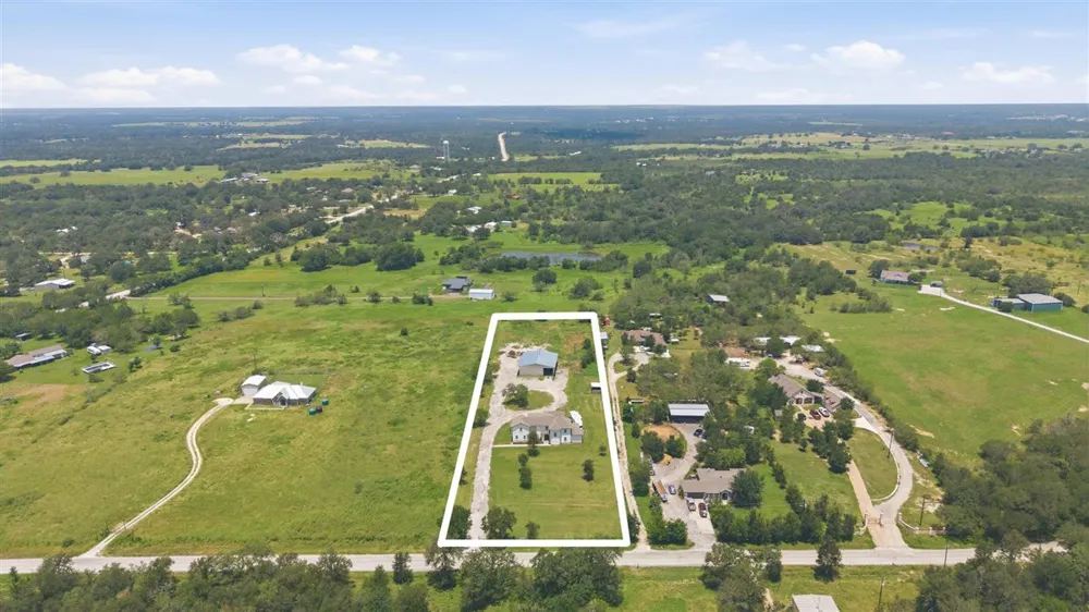 1206 Walter Hoffman Road Cedar Creek, TX 78612