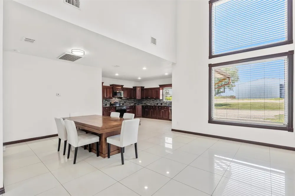 1206 Walter Hoffman Road Cedar Creek, TX 78612