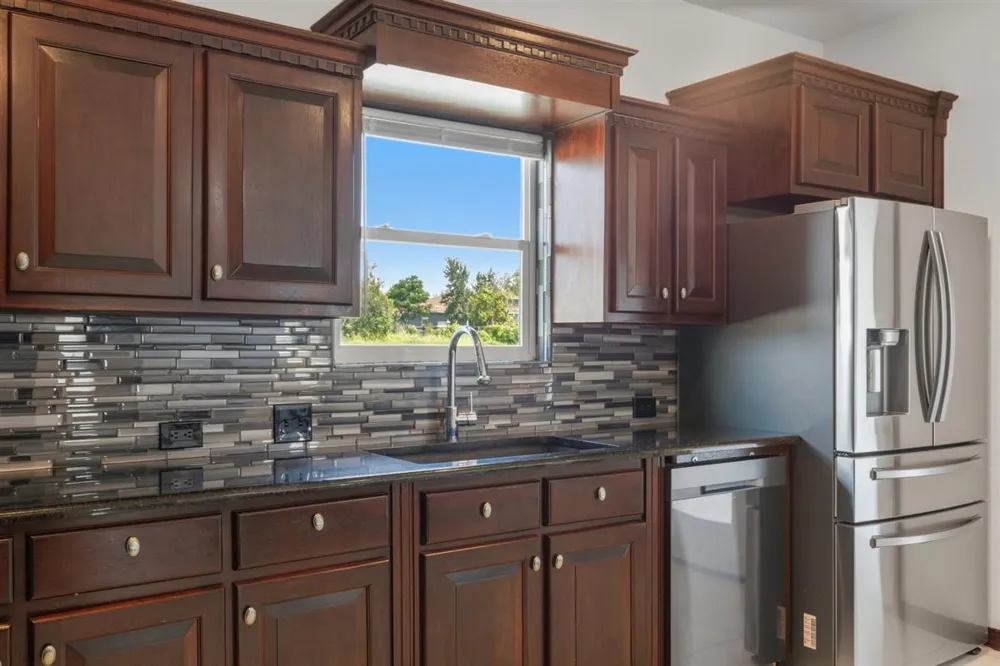 1206 Walter Hoffman Road Cedar Creek, TX 78612