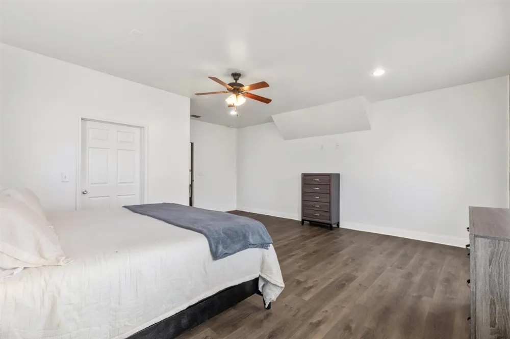 1206 Walter Hoffman Road Cedar Creek, TX 78612