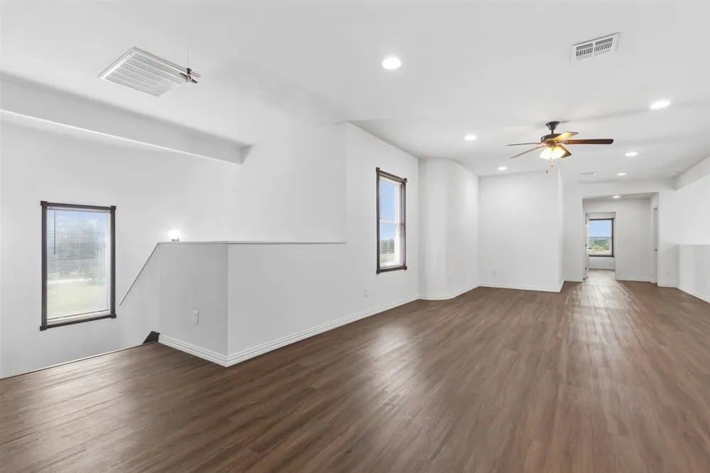 1206 Walter Hoffman Road Cedar Creek, TX 78612