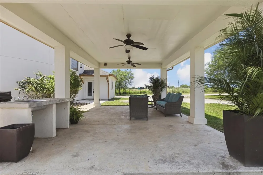 1206 Walter Hoffman Road Cedar Creek, TX 78612