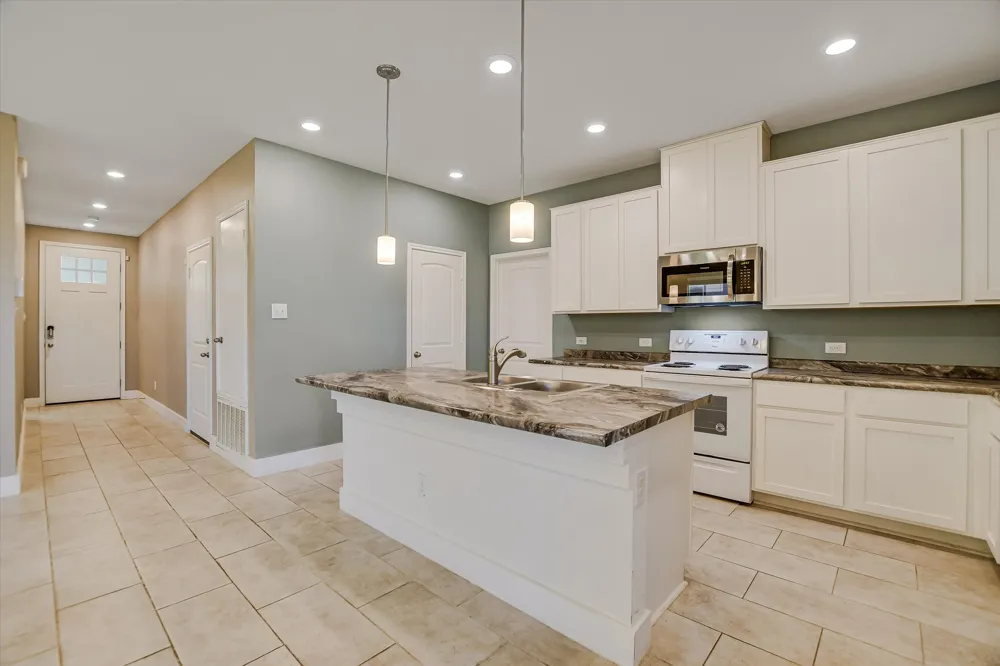 13820 Lyndon B Johnson Street Manor, TX 78653