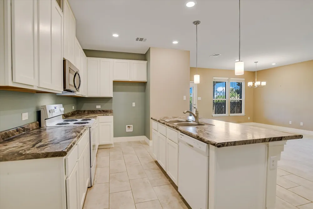 13820 Lyndon B Johnson Street Manor, TX 78653