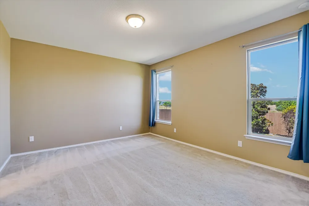 13820 Lyndon B Johnson Street Manor, TX 78653