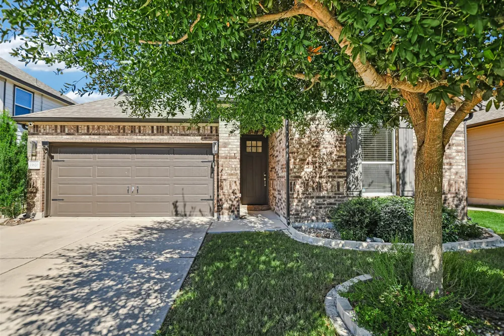 13820 Lyndon B Johnson Street Manor, TX 78653
