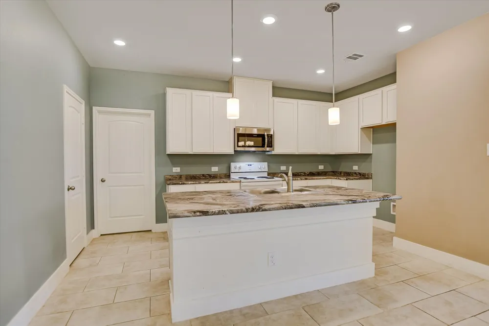 13820 Lyndon B Johnson Street Manor, TX 78653