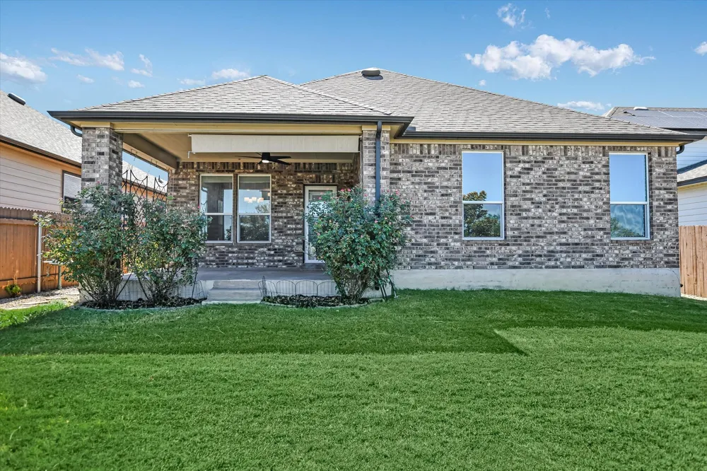 13820 Lyndon B Johnson Street Manor, TX 78653