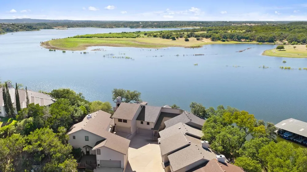 512 Harbor Drive #7 Spicewood, TX 78669
